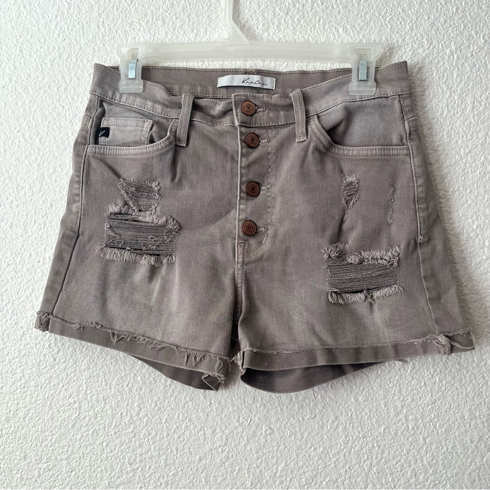 KanCan Distressed Denims Jean Shorts Women’s Size 28